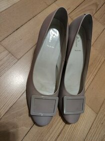 Dámské  kožené krásné lodičky zn.PELLE VERA