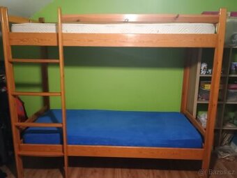 Poschoďová, patrová postel