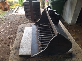 Prosívací,třídící lžíce