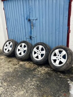 Alu kola Mercedes