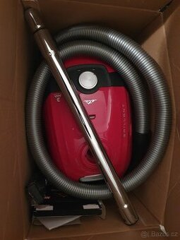 Sáčkový vysavač ETA BRILLANT