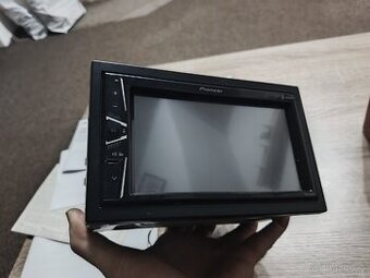 Autorádio pioneer DMH-G220BT