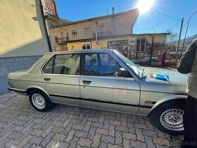 BMW 520i/6 E28