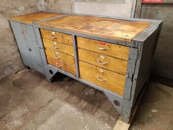 Vojensky ponk + skrinka z pojizdne dilny V3S