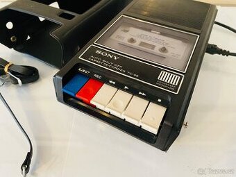 Kazetový magnetofon Sony TC-66, rok 1972