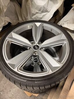 Alu kola AUDI RS5 RS4 275/30 r20