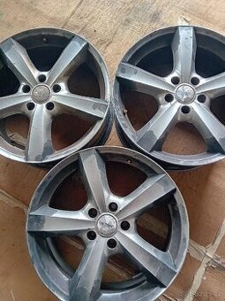 Alu kola Dezent 7,5x18 5x114,3 ET 38