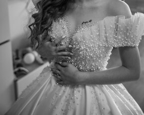 Krásné svatební šaty