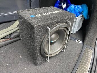 Aktivní subwoofer do auta 200 W