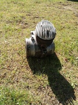 Motor manet 90
