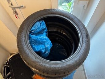 235/45/18 pneu