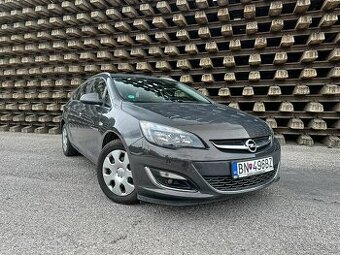 Opel Astra Sport Tourer 1.4 LPG