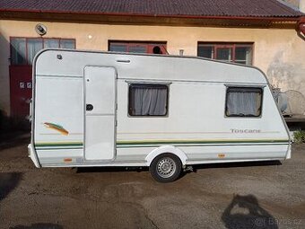 Obytný karavan-přívěs Swift Toscane 460 s pojezdem