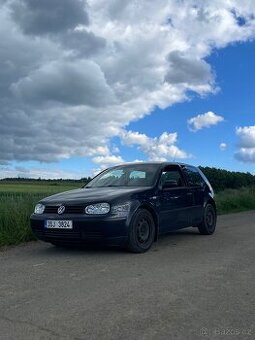 Volkswagen Golf 1.6 75kw