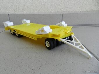 PODVALNÍK P32 - ITES r. 1980 - ČSSR