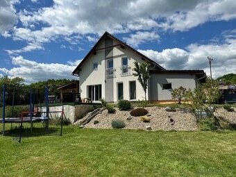 Prodej rodinného domu 174m2, Povrly