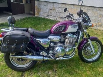 TRIUMPH Adventurer 900