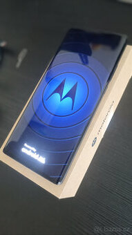 Motorola EDGE 30 Ultra 12GB/256GB šedá