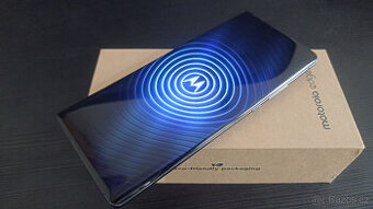 Motorola EDGE 30 Ultra 12GB/256GB šedá