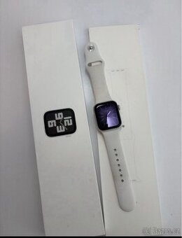 Apple watch SE 2022 40mm - 97% baterie