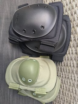 Sada chrániče kolen, loktů profi taktické chrániče, USA, ...