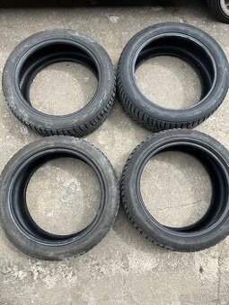 Pneu 205/50/17 zimni r17 - 1