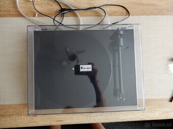 Gramofon Pro-Ject T1