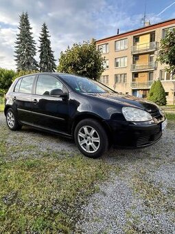 Volkswagen Golf 5 1.6
