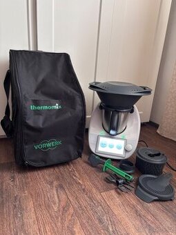 Thermomix TM6 s cestovní taškou a podložkou