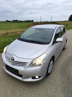 Toyota Verso 1.6 / benzín