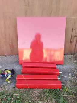 Dětský stoleček červený 2 x