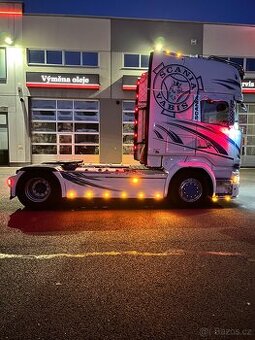 Hledáme řidiče C+E na vikend