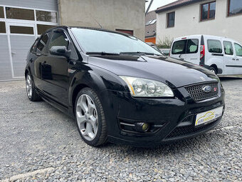 FORD FOCUS ST 2,5 i 166 Kw BLACK EDITION