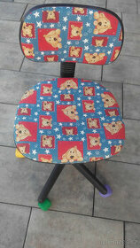 Dětská otočná židlička