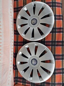 ORIG. POKLICE MERCEDES 15", POUZE 2 KS, Č. A2464010024