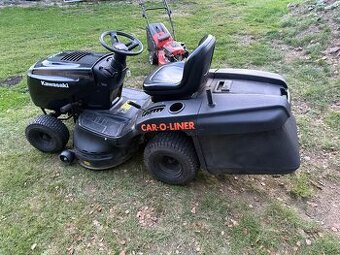 Zahradní traktor husqvarna