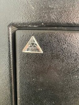 Bezpečnostní trezor T-SAFE NHD 180 T, II. třída, 413 kg, Pra