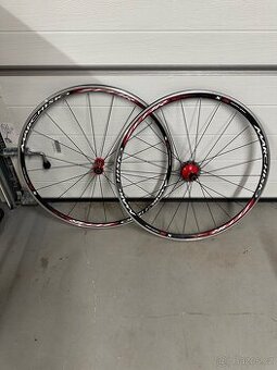 Zapletená silniční kola