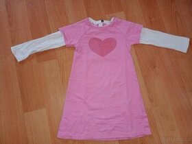 Dívčí růžové šaty se srdíčkem vel. 104