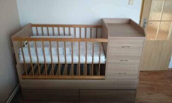 Dětská rostoucí postýlka