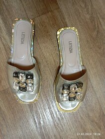 Prodám dámské kvalitní pantofle značkové