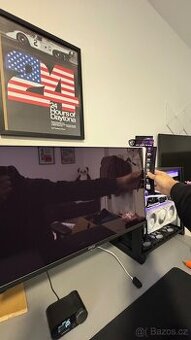 qd oled monitor msi 271 qrx