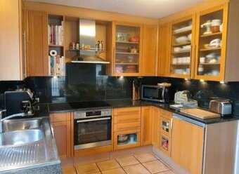 Buková kuchyně zn.Nolte se spotebiči,5816