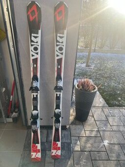 Sjezdové lyže Völkl