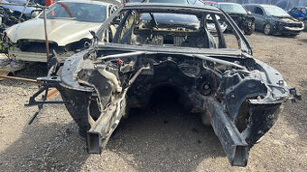 BMW 7 F01 odpilky, štvrťky, polky - 1