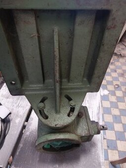 Sloupová vrtačka - 1