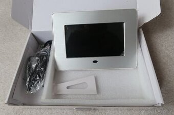 nový digitální fotorámeček