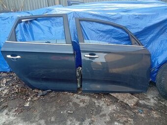 KIA CARENS IV RV 2016 DVEŘE PRAVÉ, PRAVÉ PŘEDNÍ, PRAVÉ ZADNÍ