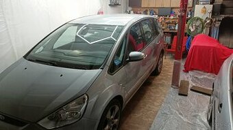 Ford S MAX