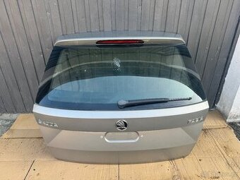 Škoda Fabia III Combi – zadní víko kufru LF8H